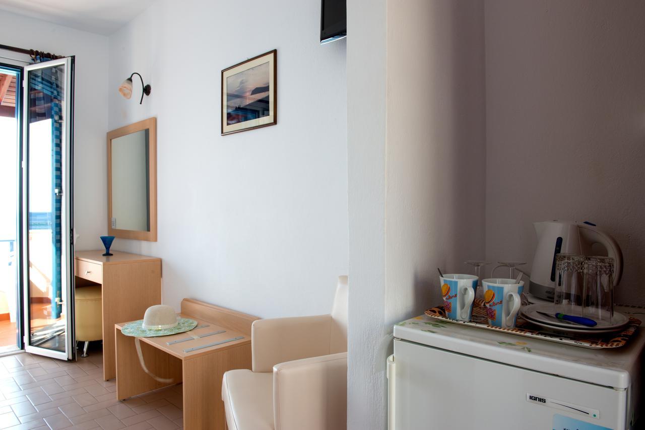 Hotel Kyma Скала-Эресу Номер фото